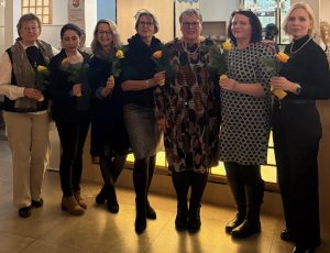 Team 24/25 mit Präsidentin